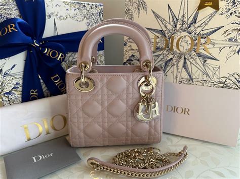 lotus lady dior